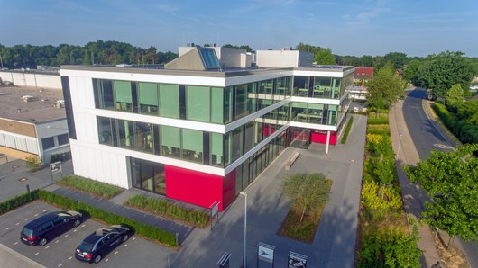 Das neue Bürogebäude am Stammsitz in Oldenburg. Foto: CEWE