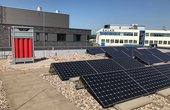 Solaranlage auf dem Dach des EnergieCampus der HAW Hamburg (Foto: Monika Rößiger)