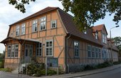 Amtshaus in Bad Doberan nach der Sanierung 2016 (Foto: Olaf Meister / wikipedia - CC BY-SA 4.0)