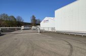 Das DB Schenker Logistikzentrum in Oldenburg wird vollständig mit Erdwärme beheizt und auch gekühlt. (Foto: waermepumpe-regional.de)