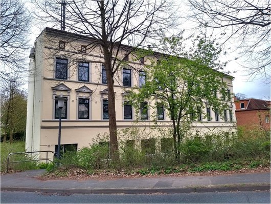 In Hamburg-Heimfeld wurde ein Mehrfamilienhaus auf ein bivalentes Heizsystem mit Luftwärmepumpe umgerüstet. (Foto: waermepumpe-regional.de)