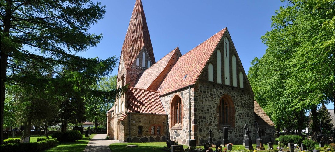 Kirche im Dorf Lichtenhagen (Foto: Author Jonas Rogowski - wikipedia / CC BY-SA 3.0)