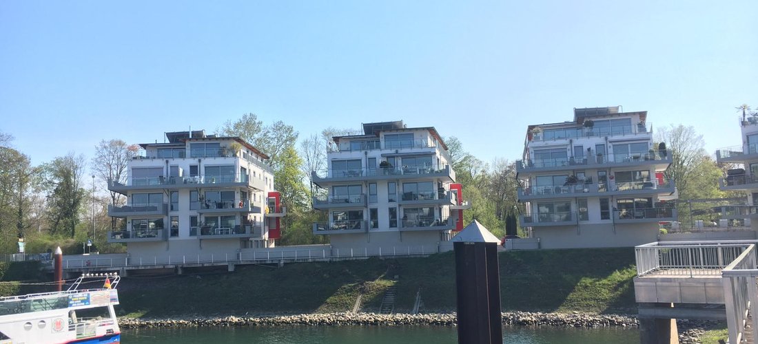 Diese Stadthäuser am Speyerer Hafen werden umweltfreundlich mit Wärmepumpe beheizt. (Foto: waermepumpe-regional.de)