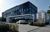 Das KB 4, das die Gerresheimer Gruppe für ihren Firmenhauptsitz gewählt hat, bietet auf fünf Geschossen rund 4.300 qm hochmoderne Büroflächen. Foto: Mitsubishi