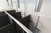 Warm-feuchte Luftmassen der Dusche liefern der Wärmepumpe Energie Foto: kermi GmbH