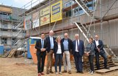 Die rheinland-pfälzische Finanzministerin Doris Ahnen besichtigt Baufortschritt in Kita Feyen/Weismark (Bildnachweis: Presseamt Trier)