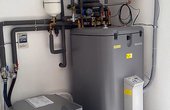 Wärmepumpe plus Solar heizen Doppelhaushälfte Foto: ROTEX