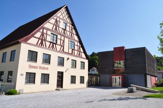 Das Südsee-Museum (Gebäude rechts) wird mit zwei Grundwasser-Wärmepumpen von Stiebel Eltron beheizt bzw. im Sommer auch gekühlt. (Foto: Bundesverband Wärmepumpe (BWP) e.V.)