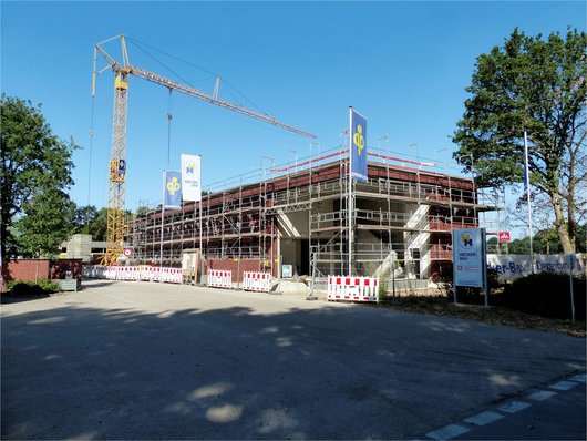 Baustellenfoto des Büroneubaus von Hecker Bau am Standort in Hatten bei Oldenburg (Foto: Depenbrock Bau GmbH & Co. KG)