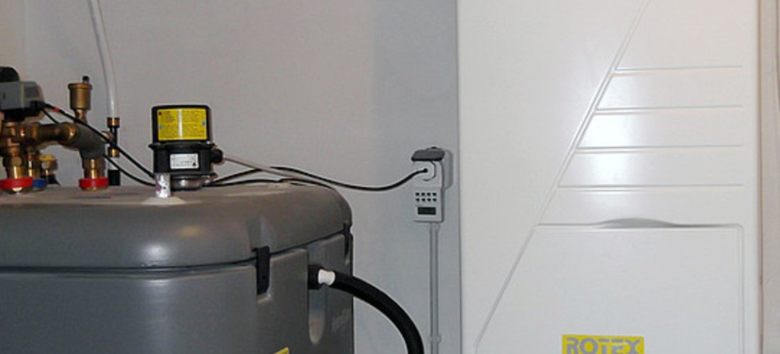 Wärmepumpe ist alleinige Heizung in großem Einfamilienhaus Foto: Rotex